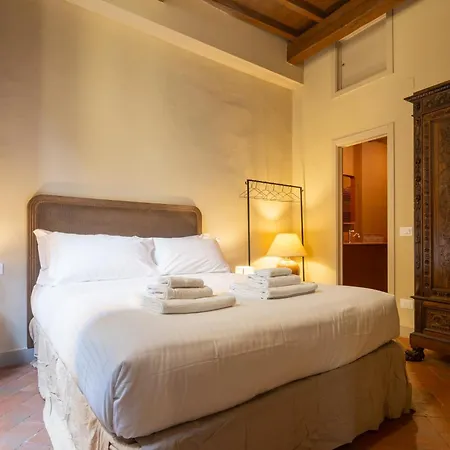 Medieval Tower Apartment Florence